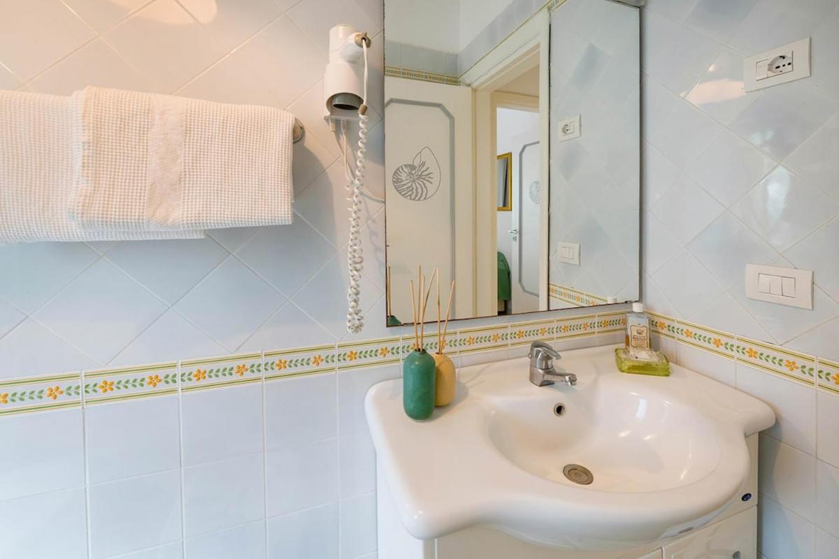 Villa Marinella Close To The Sea With Private Pool Nerano Exterior foto